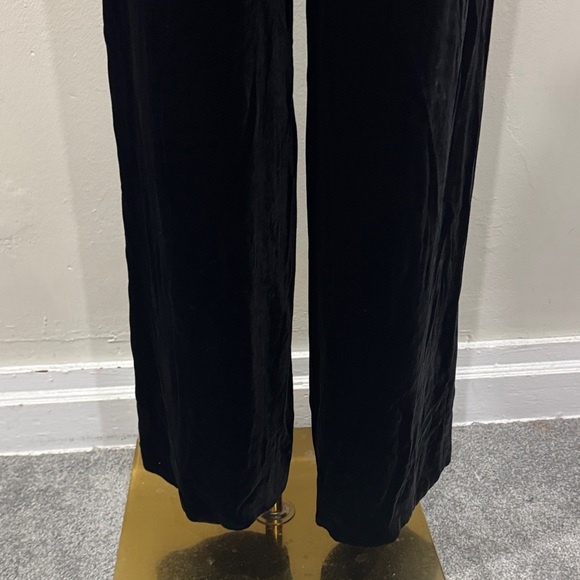 **Armani Collezioni Wide-Leg Velvet Pants – Size 8 (IT 44) - Picture 8 of 9